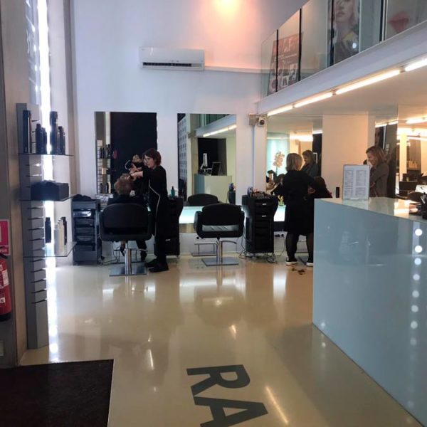 Peluqueria-Rasel-Pamplona-Juan-Interior